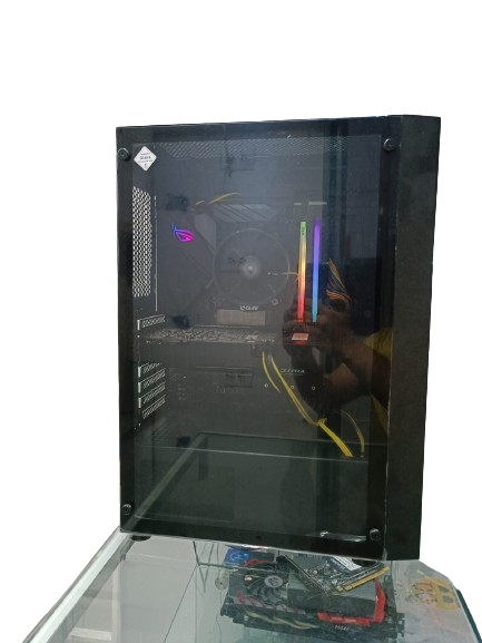 CPU UNITEC X3106B RYZEN 3400G B.ASUS ROG B450-F DDR4 16GB M.2 NVME 500GB FUENTE 550W T.V 1060 6GB